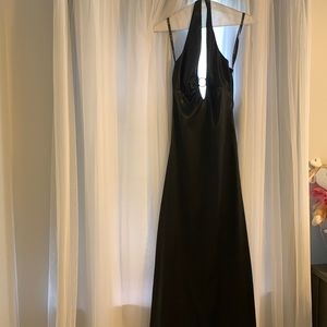 Black gown size 3